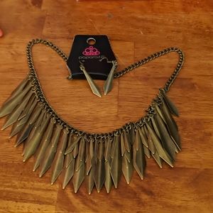Paparazzi antique gold bib necklace earring set